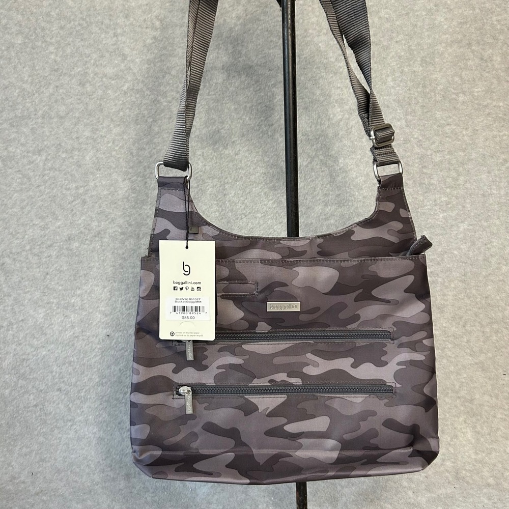 New Baggallini Bucket Bagg Crossbody Bag Gray Camo Print Lightweight Everyday